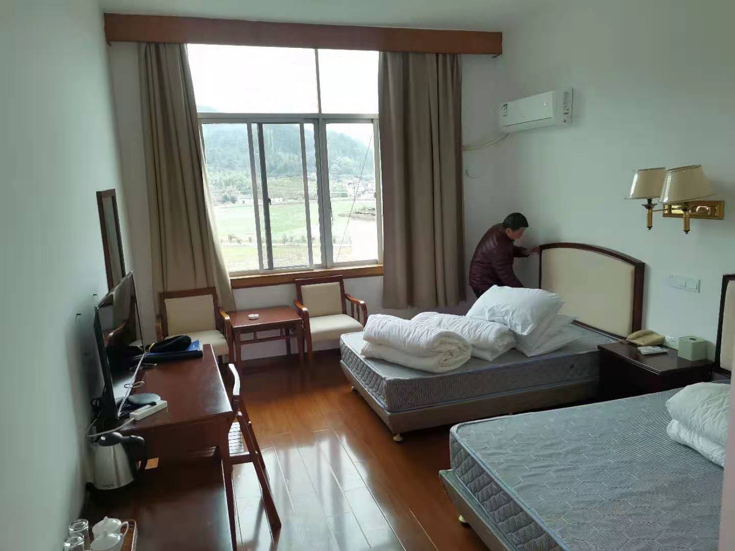 二手酒店被芯批发分拣成色现场